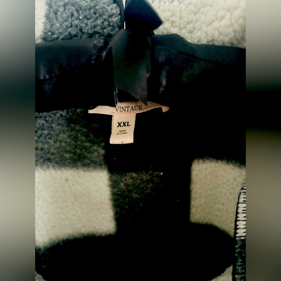 Black & White Buffalo Check Sherpa 1/4-Zip Pullover with front pockets size XXL - Picture 5 of 6